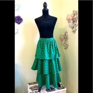 Who What Wear Green Polka Dot Maxi Skirt Size 2.